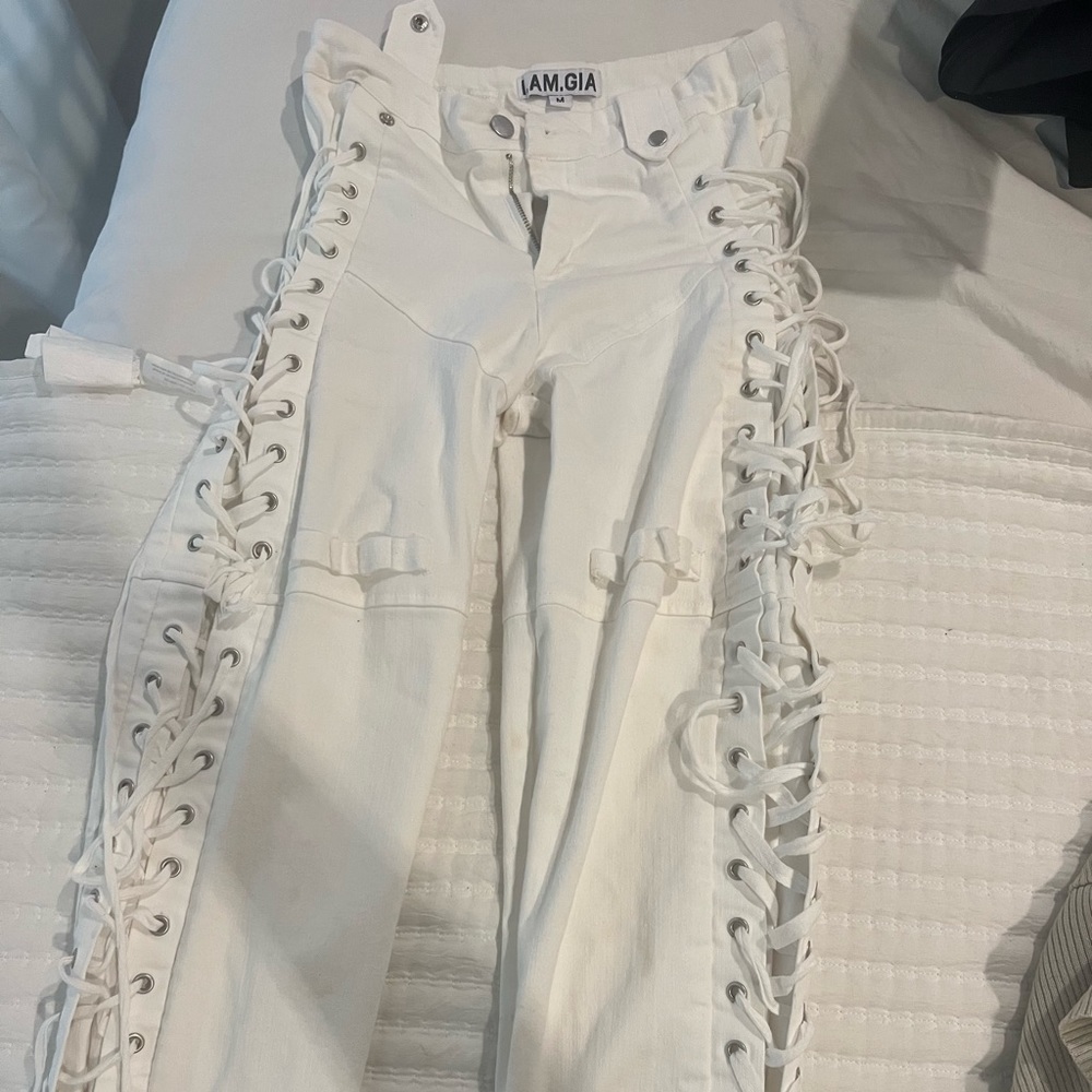 I am gia pace up white pants